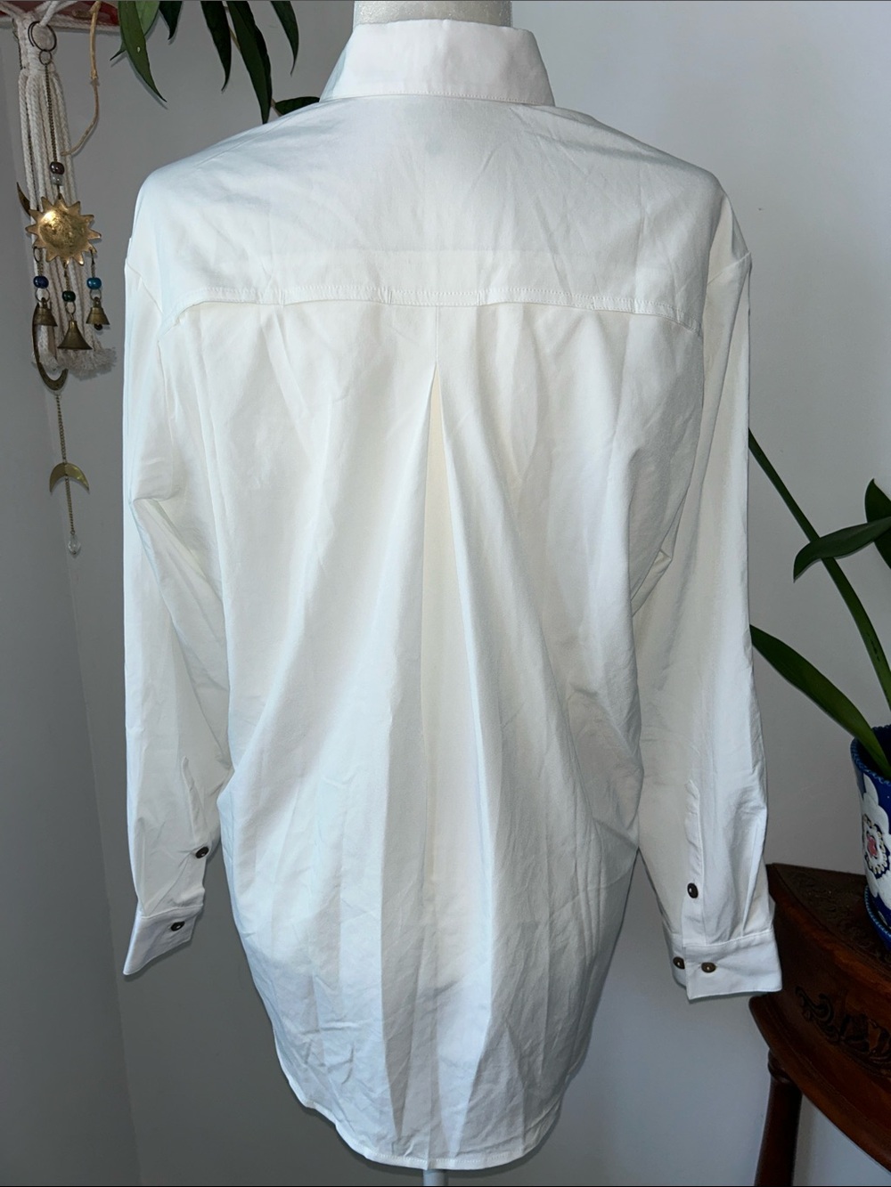 Carve Designs UPF 50+ Sun Shirt White Button Front Women's Small Oversized - Picture 3 of 9
